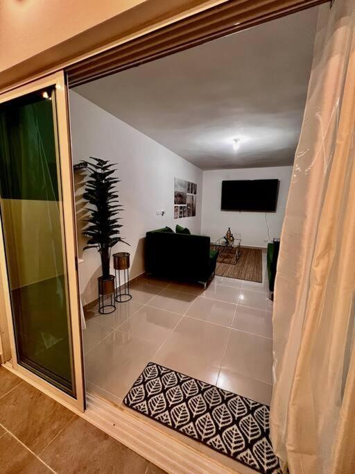 شقة Magnificent Pent House W/Jacuzzi سانتياغو دي لوس كاباليروس المظهر الخارجي الصورة